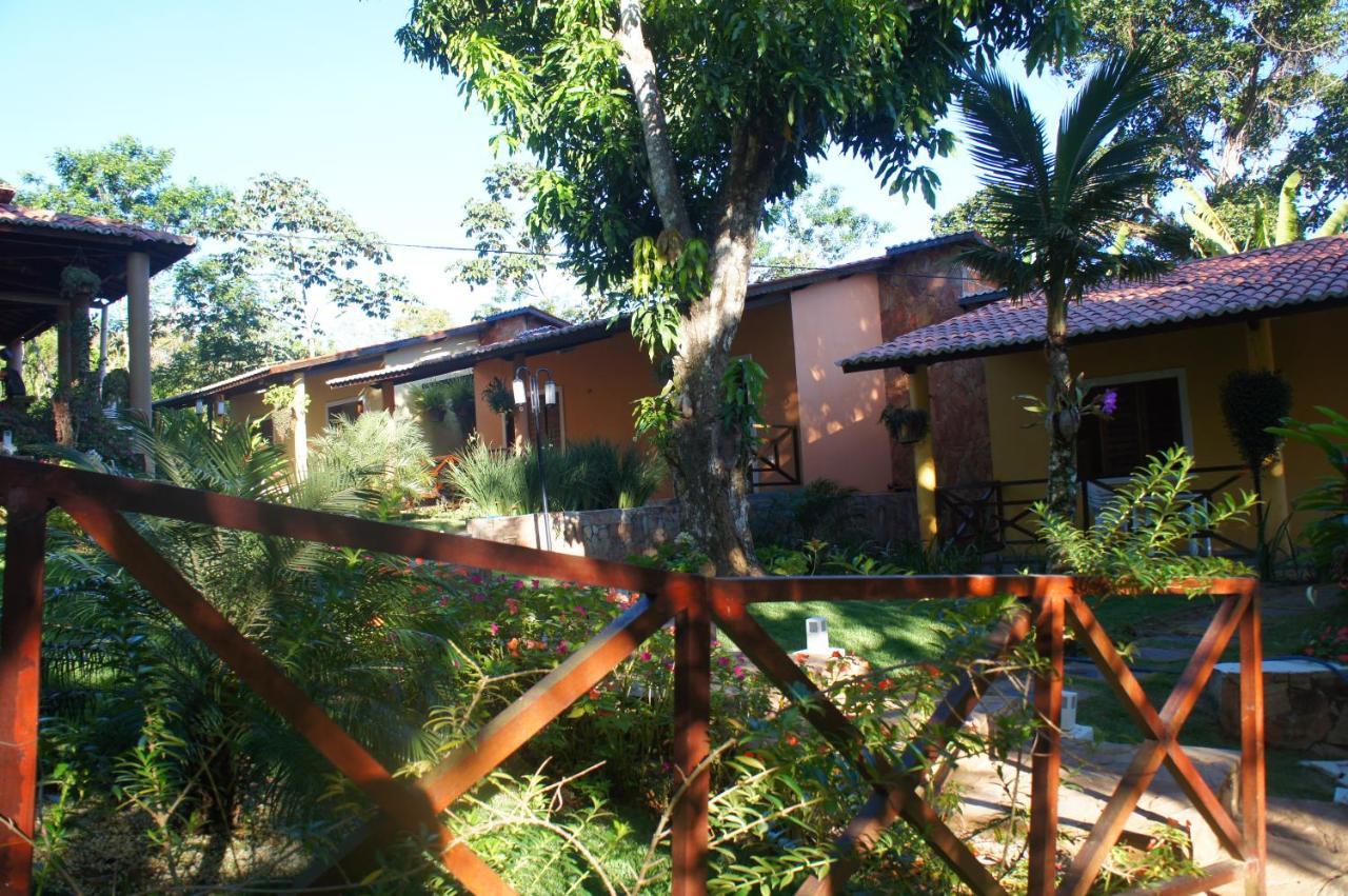Hotel Cantinho Das Flores Guaramiranga Buitenkant foto