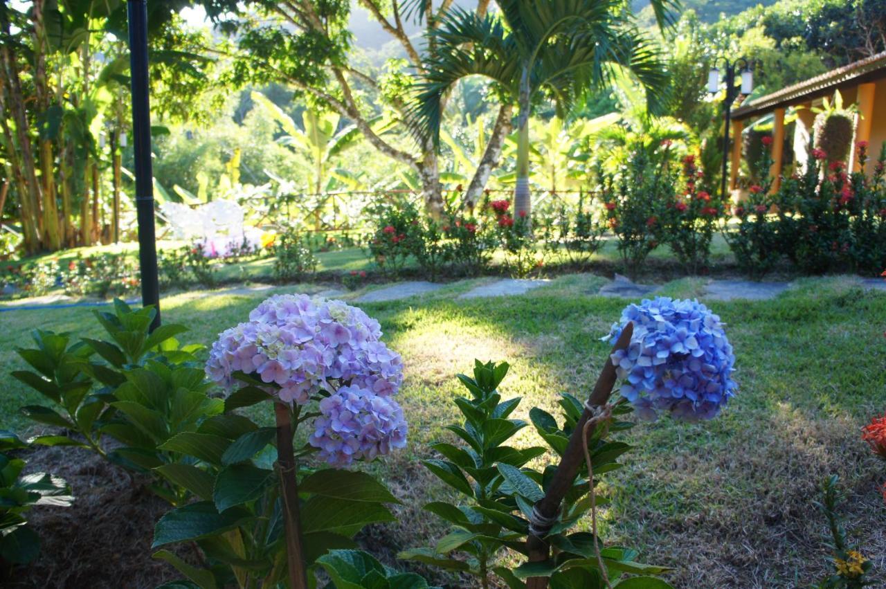 Hotel Cantinho Das Flores Guaramiranga Buitenkant foto