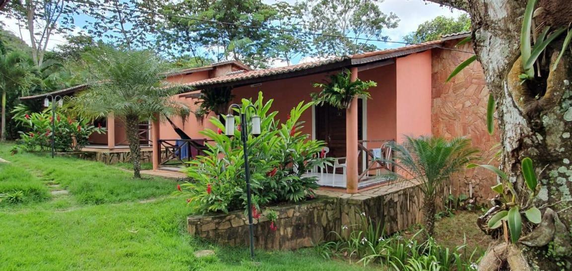 Hotel Cantinho Das Flores Guaramiranga Buitenkant foto